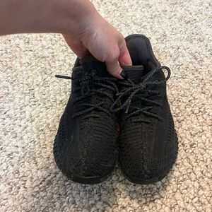 YEEZYS youth size 1.5 black